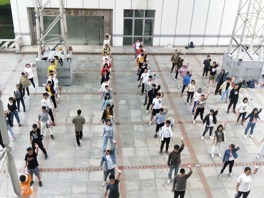 Bevictor伟德欧冠直播